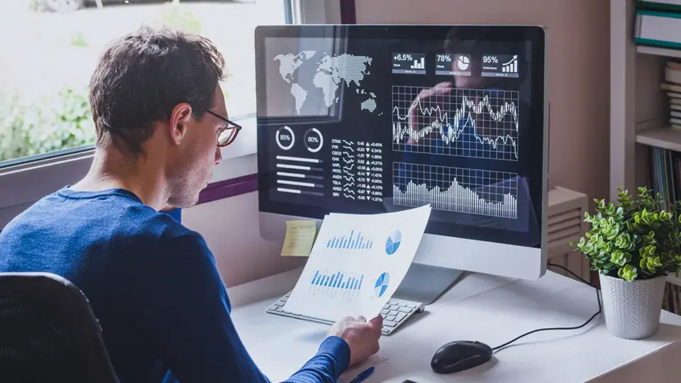 Data Scientist analyzing data insights